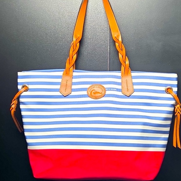 Handbags - Dooney & Bourke Tote Mail Time Quick List